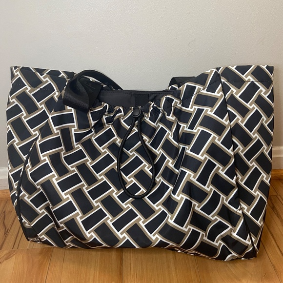 DVF for Target Vintage Weave Neutral Tote Bag - Picture 2 of 4